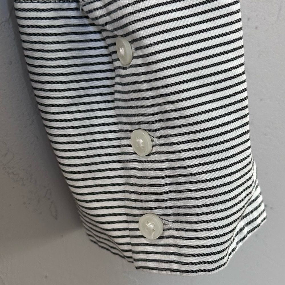 ANN TAYLOR Black & White Vertical Striped Round Neck Button Blouse Women’s S - Picture 12 of 12